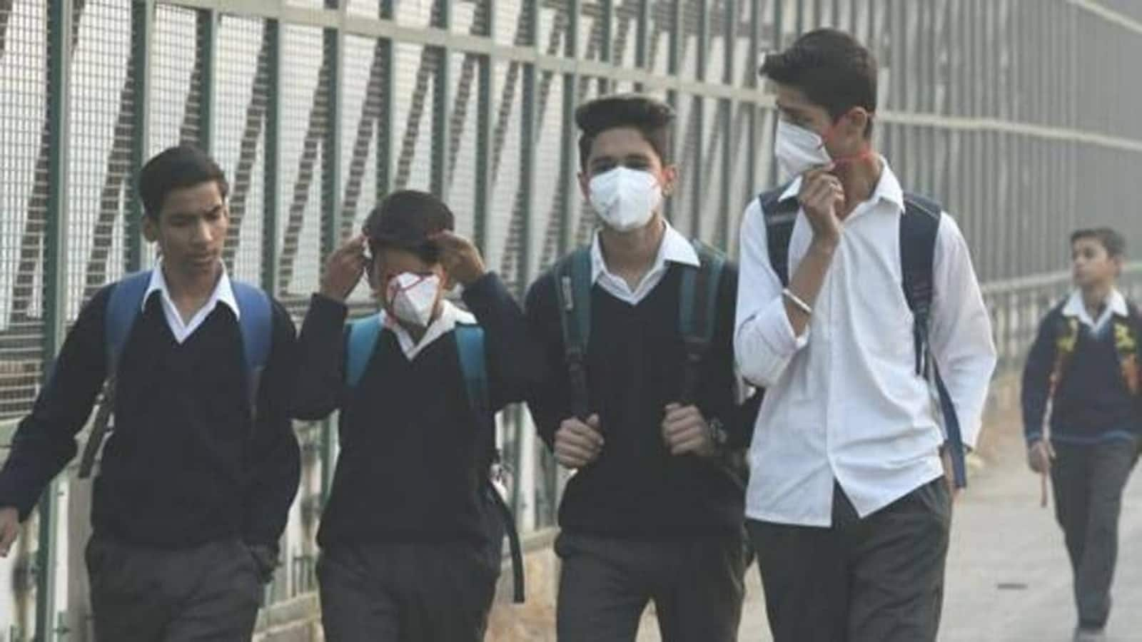 Delhi-NCR schools shut, JNU goes online as AQI hits ‘severe’