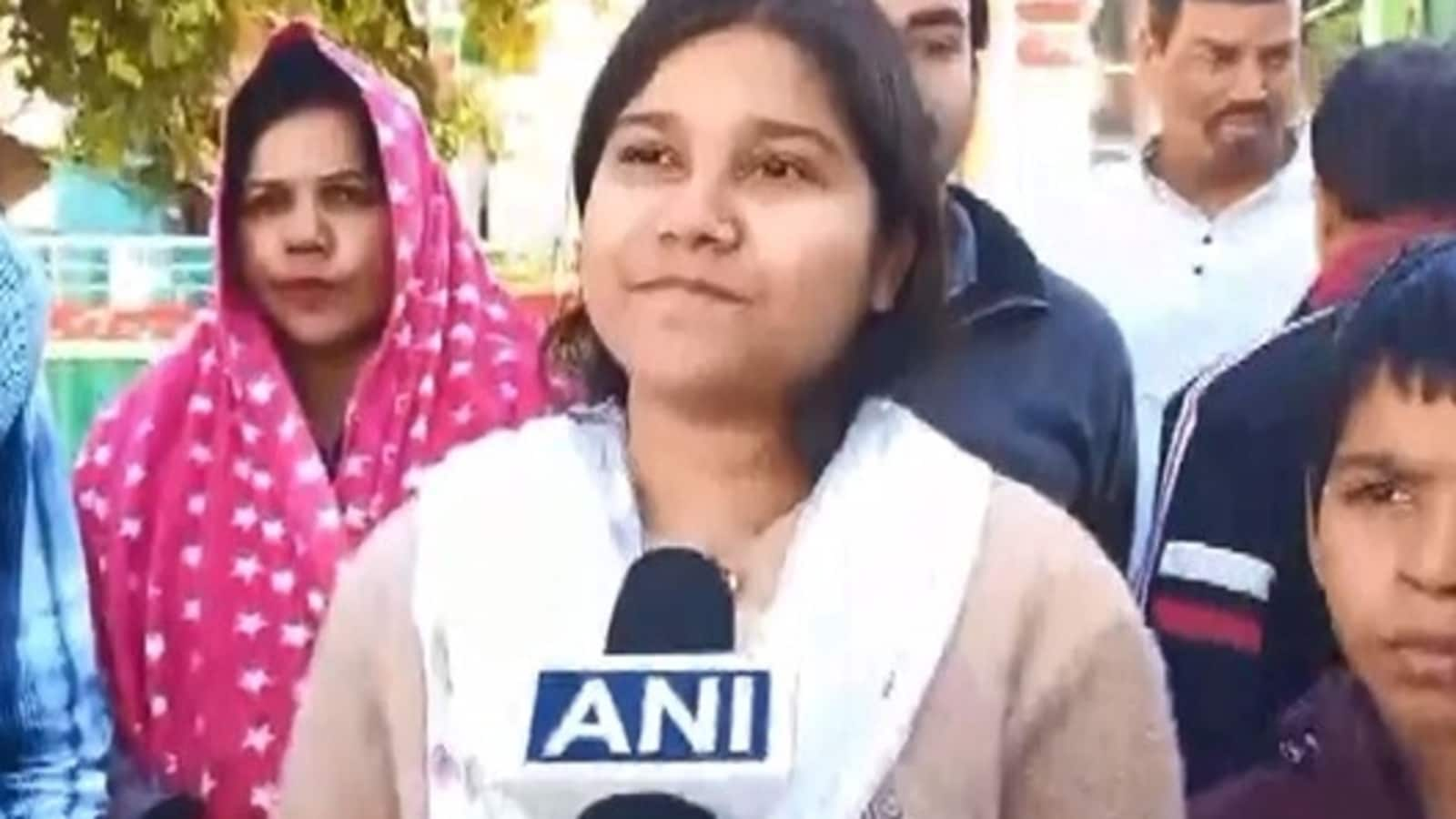 Inspiring story of Ayesha Ansari, daughter of an auto-driver who cleared MPPSC exam to become Deputy Collector